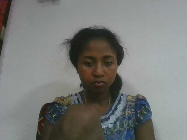 Marinah1a live cam on BongaCams