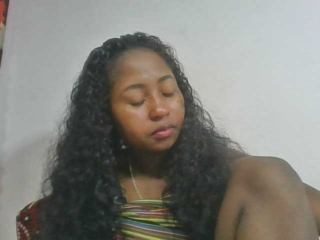 Marinah1a live cam on BongaCams