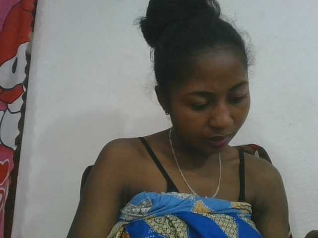 Marinah1a live cam on BongaCams
