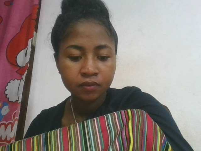 Marinah1a live cam on BongaCams
