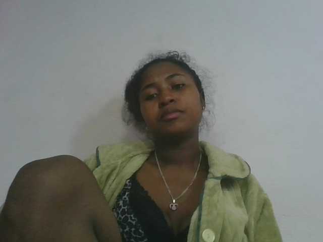 Marinah1a live cam on BongaCams