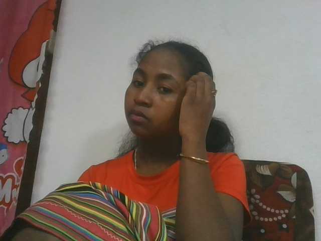 Marinah1a live cam on BongaCams