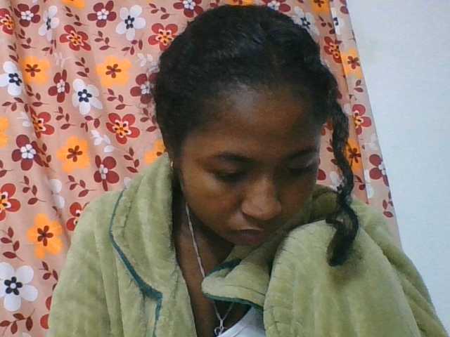 Marinah1a live cam on BongaCams