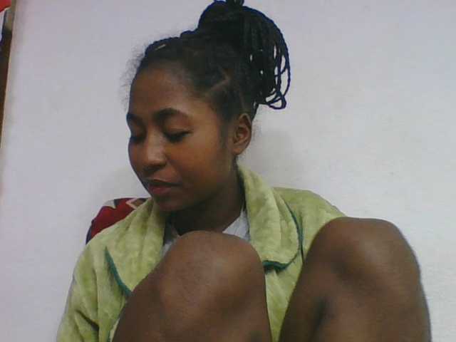 Marinah1a live cam on BongaCams