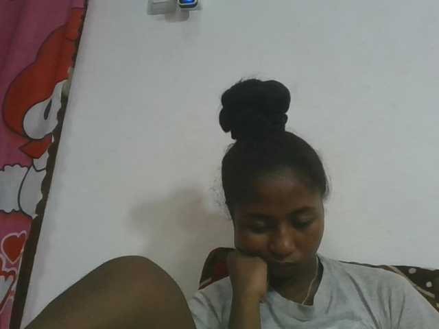 Marinah1a live cam on BongaCams