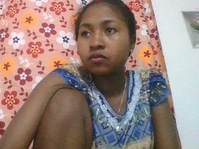 Marinah1a live cam on BongaCams