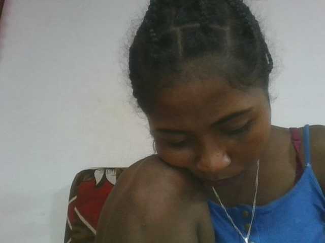 Marinah1a live cam on BongaCams