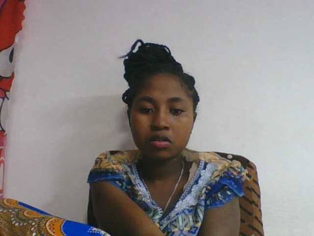 Marinah1a live cam on BongaCams
