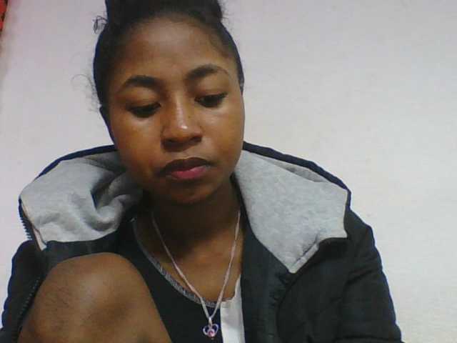 Marinah1a live cam on BongaCams