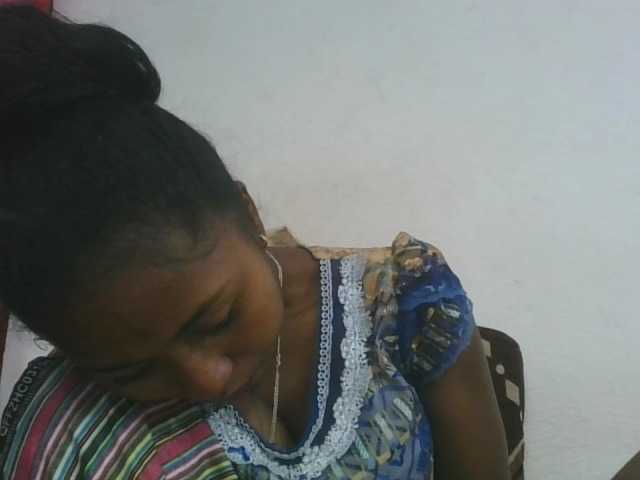 Marinah1a live cam on BongaCams