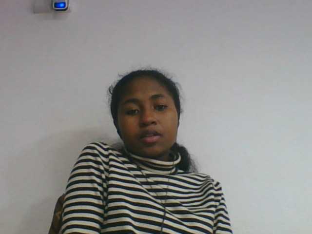 Marinah1a live cam on BongaCams