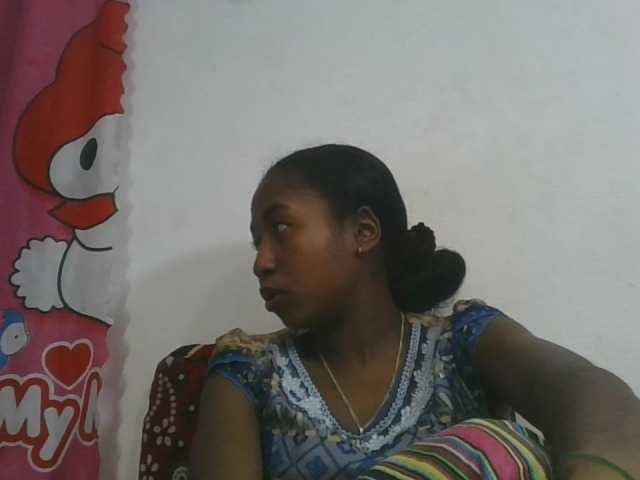 Marinah1a live cam on BongaCams