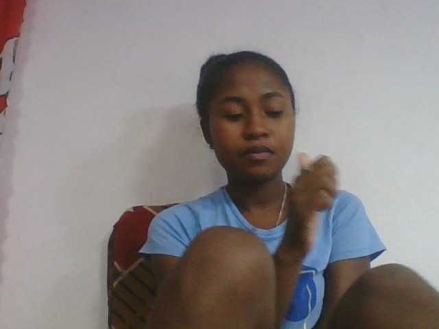 Marinah1a live cam on BongaCams