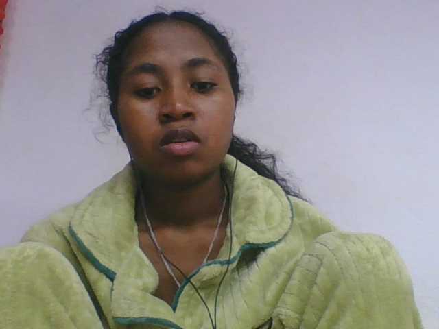 Marinah1a live cam on BongaCams
