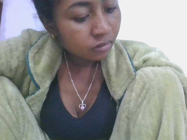 Marinah1a live cam on BongaCams