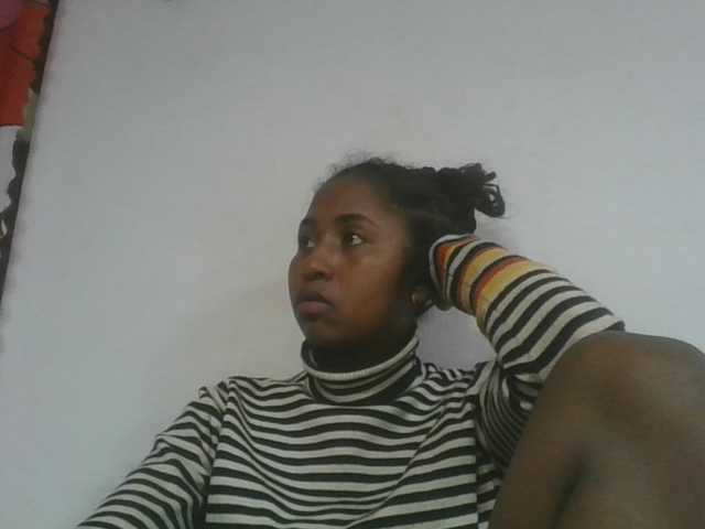 Marinah1a live cam on BongaCams