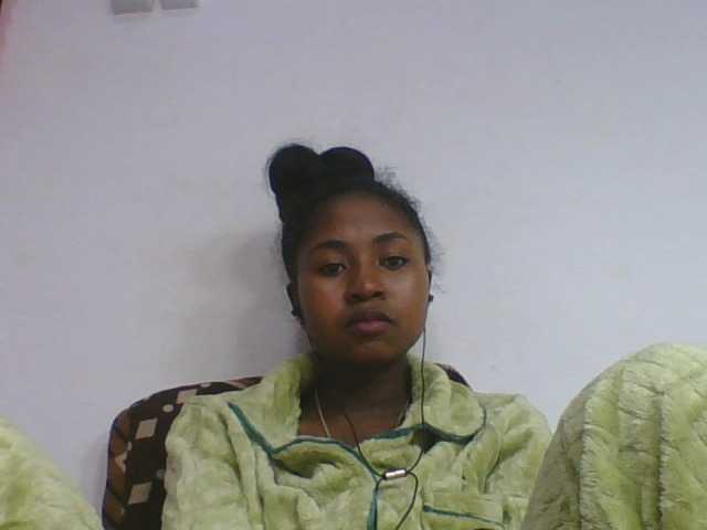 Marinah1a live cam on BongaCams