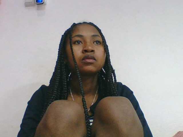 Marinah1a live cam on BongaCams