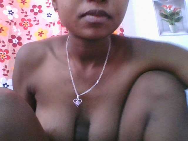 Marinah1a live cam on BongaCams