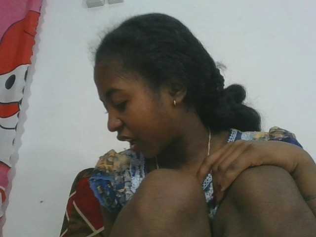 Marinah1a live cam on BongaCams