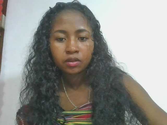 Marinah1a live cam on BongaCams