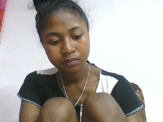 Marinah1a live cam on BongaCams