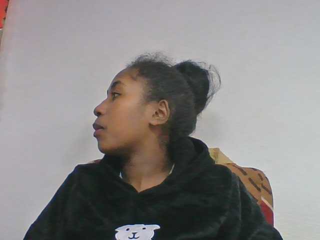 Marinah1a live cam on BongaCams