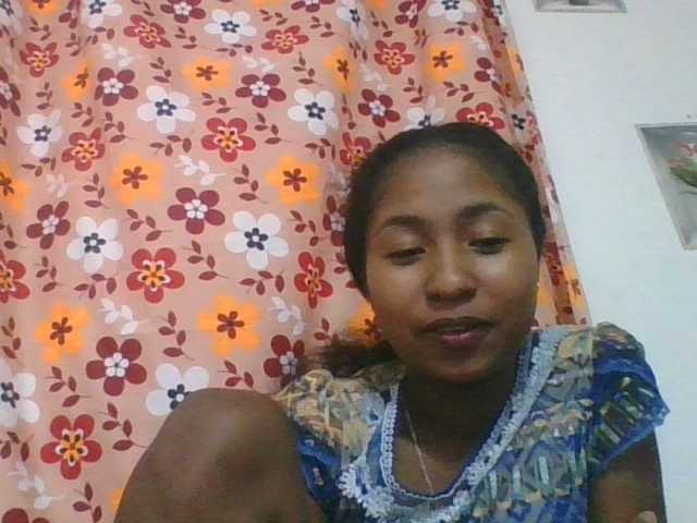 Marinah1a live cam on BongaCams