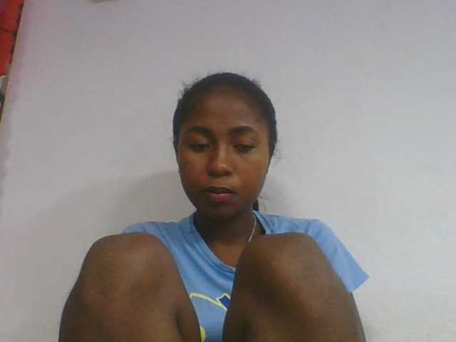 Marinah1a live cam on BongaCams