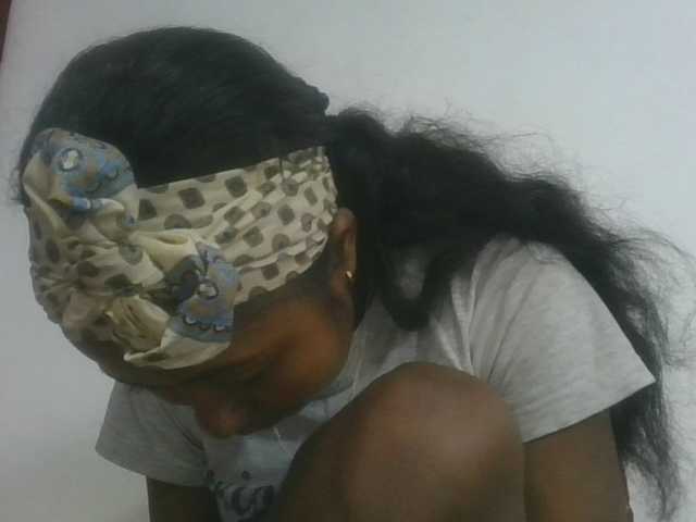 Marinah1a live cam on BongaCams