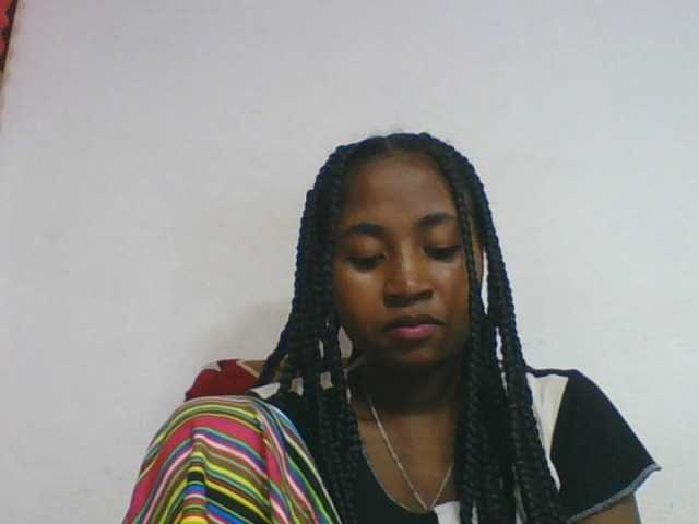 Marinah1a live cam on BongaCams