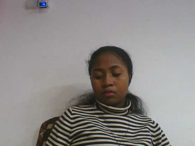 Marinah1a live cam on BongaCams