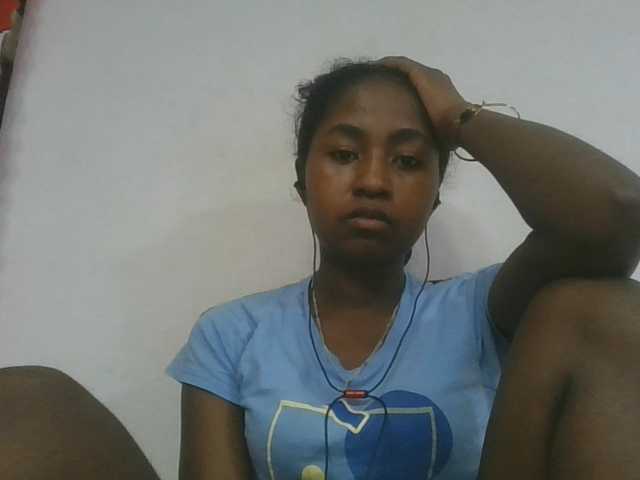 Marinah1a live cam on BongaCams