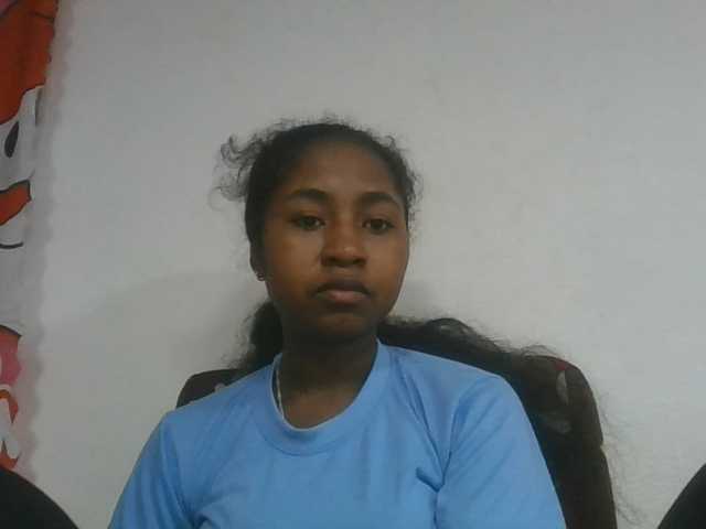 Marinah1a live cam on BongaCams