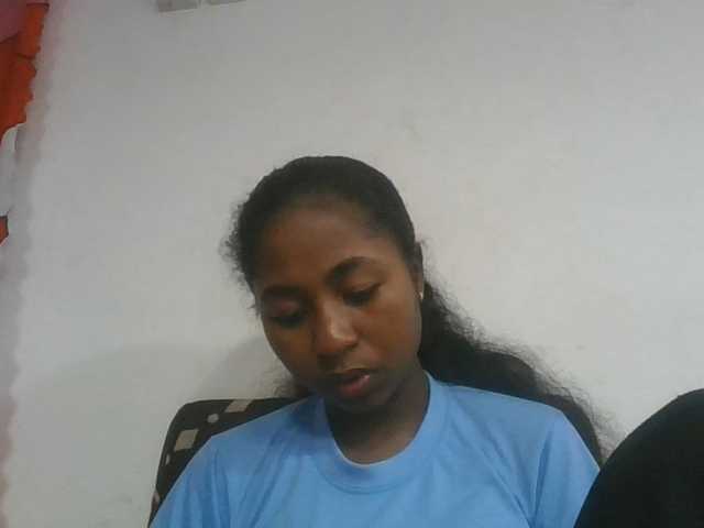 Marinah1a live cam on BongaCams