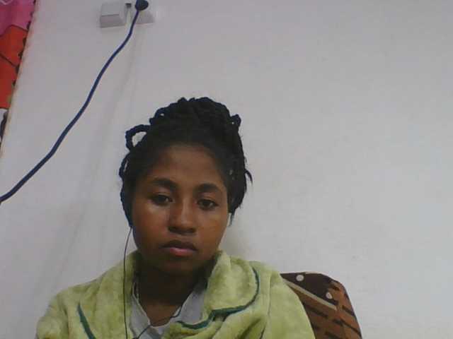 Marinah1a live cam on BongaCams