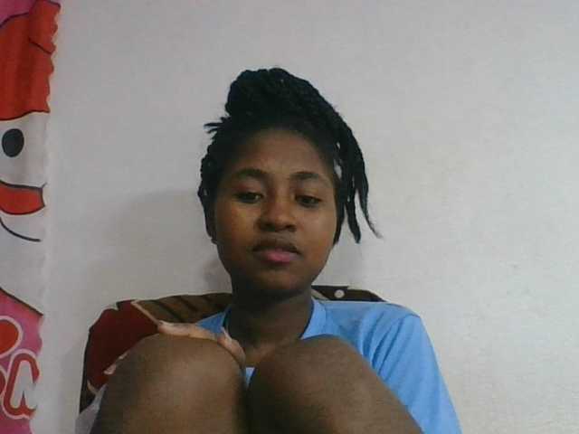 Marinah1a live cam on BongaCams