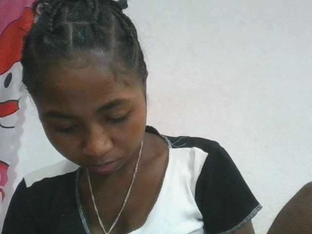 Marinah1a live cam on BongaCams