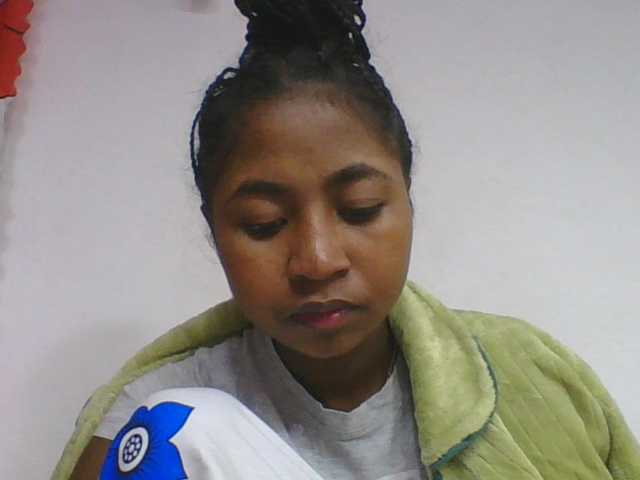 Marinah1a live cam on BongaCams