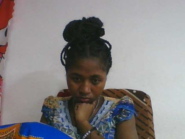 Marinah1a live cam on BongaCams
