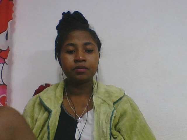 Marinah1a live cam on BongaCams