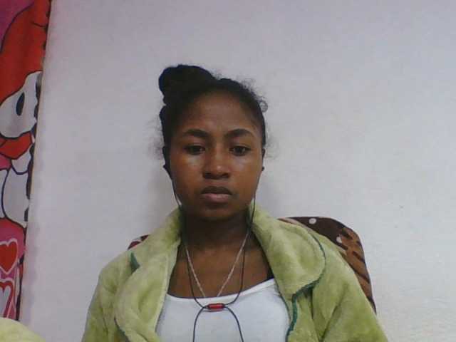 Marinah1a live cam on BongaCams