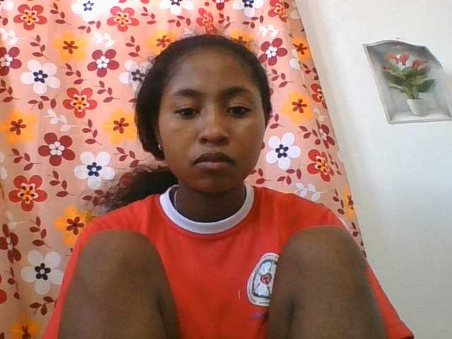 Marinah1a live cam on BongaCams