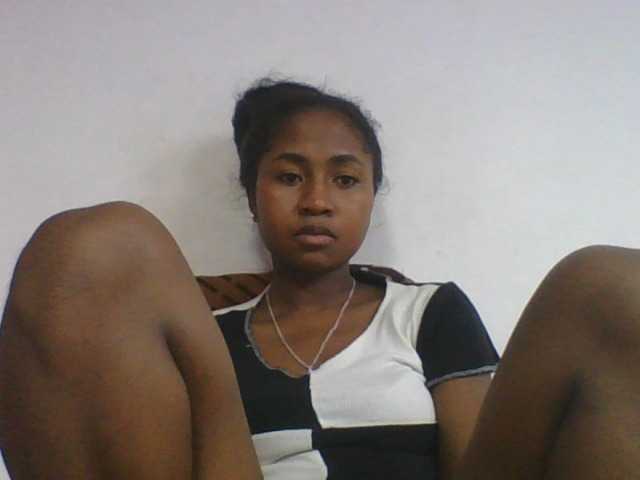 Marinah1a live cam on BongaCams
