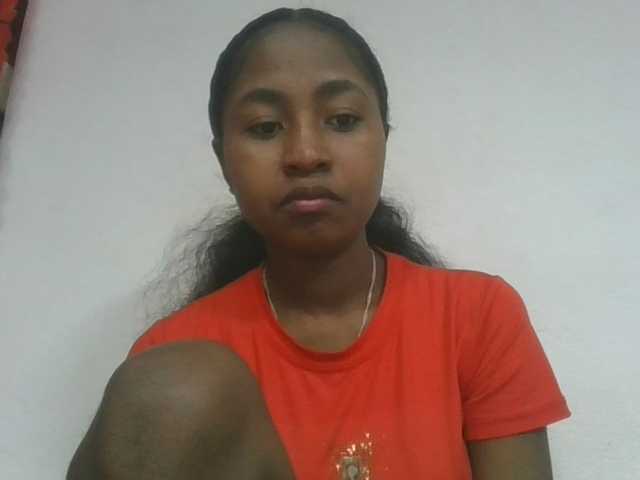 Marinah1a live cam on BongaCams