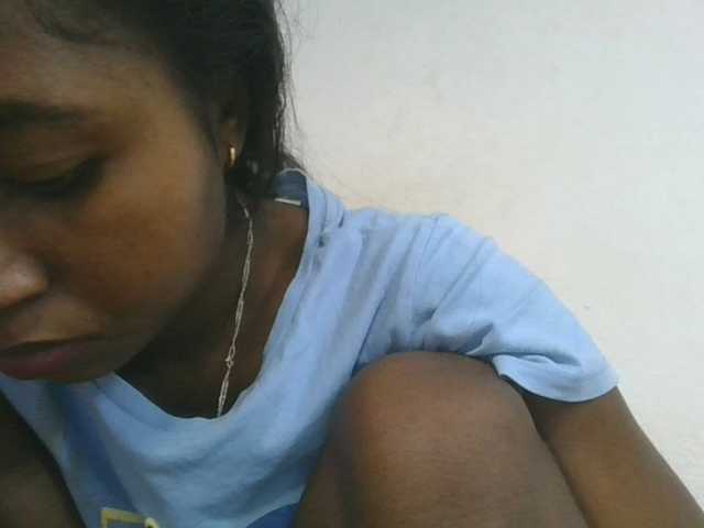 Marinah1a live cam on BongaCams
