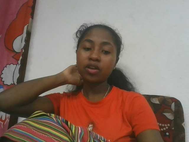 Marinah1a live cam on BongaCams