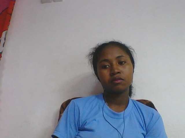 Marinah1a live cam on BongaCams