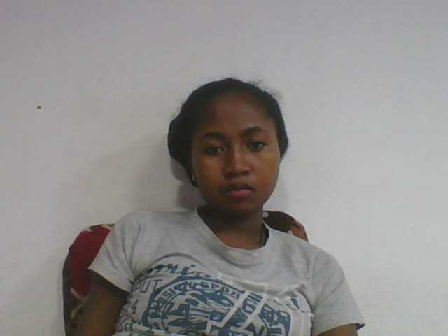 Marinah1a live cam on BongaCams