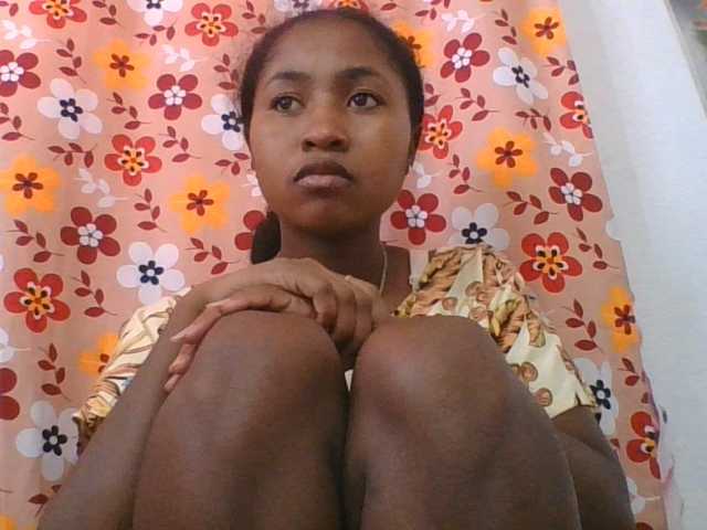 Marinah1a live cam on BongaCams